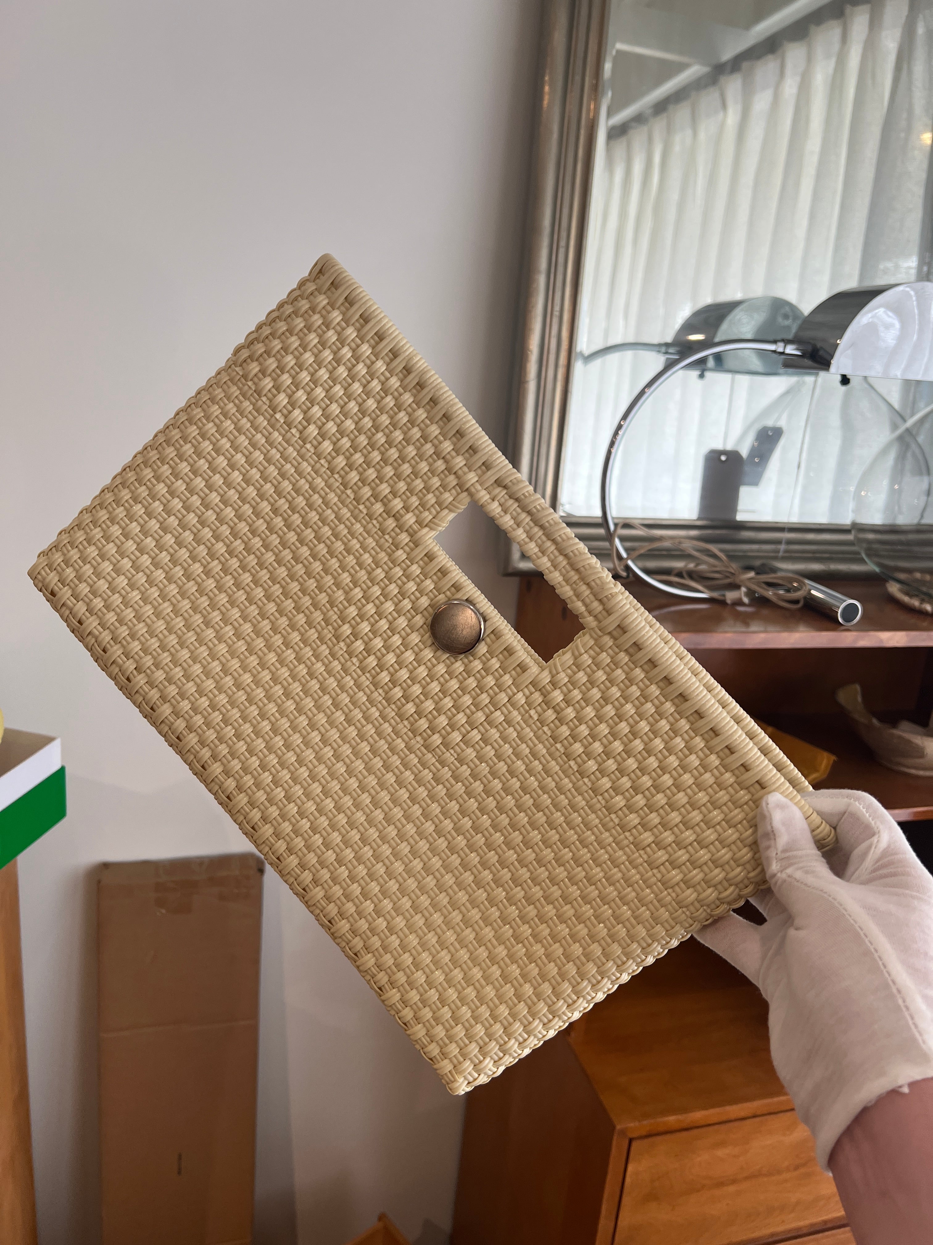 PLASTIC BASKET WEAVE HANDBAG