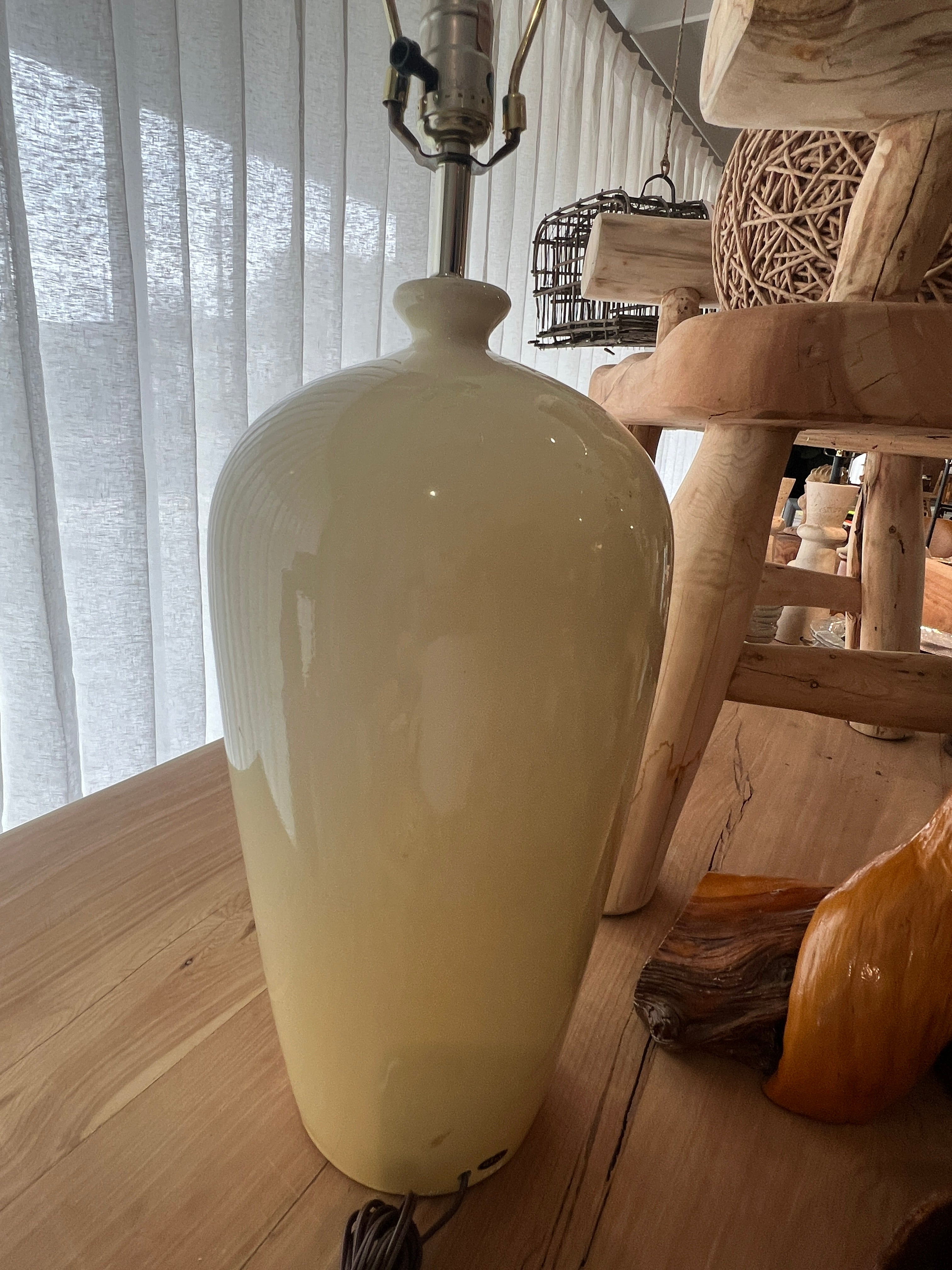 S&M 1988 ALSY CREAM YELLOW OMBRE LAMP